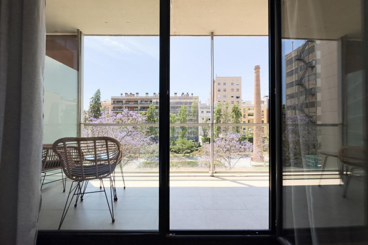 The Lonely Chimney Apartments Barcelona Bagian luar foto