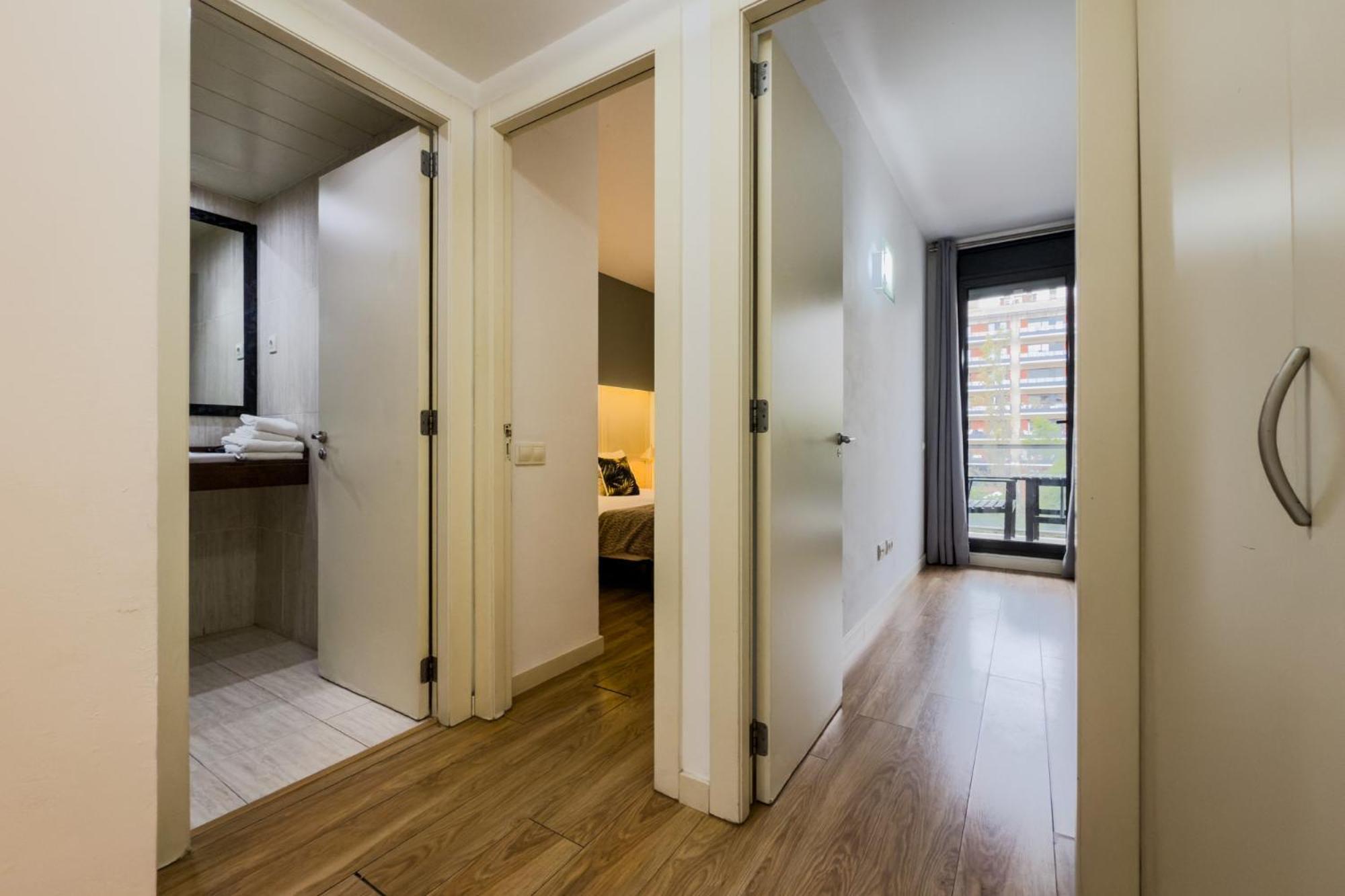The Lonely Chimney Apartments Barcelona Bagian luar foto